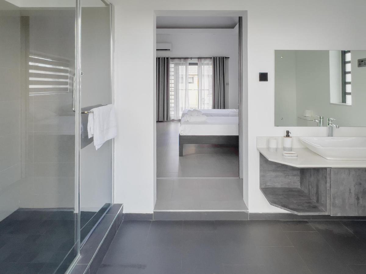 Spacious 4 Bedrooms Villa With Infinity Pool Grand Baie Exteriör bild